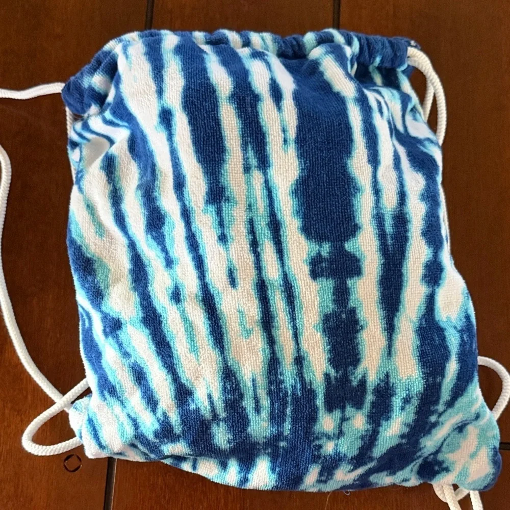 Sun & Sky Beach Towel & Attached Backpacks